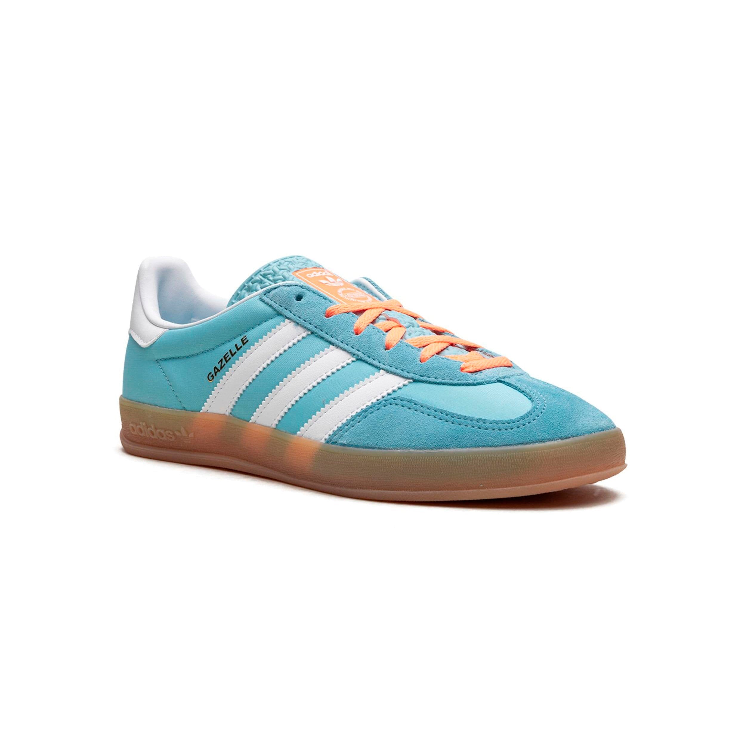 Sneakers Adidas Gazelle Indoor Azzurro Preloved con Suola in Gomma